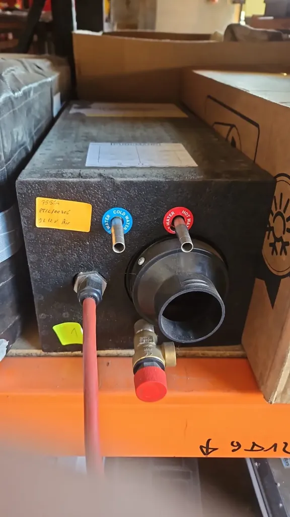 [PT/C/00306] Chauffe-eau 12V Pundmann Air 9L, reconditionné